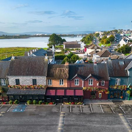 The Huntsman Inn Galway Exteriör bild