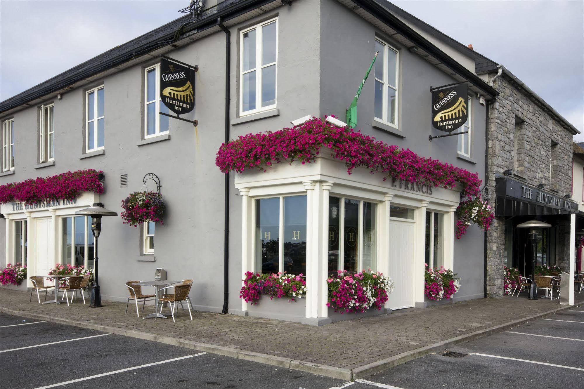 The Huntsman Inn Galway Exteriör bild